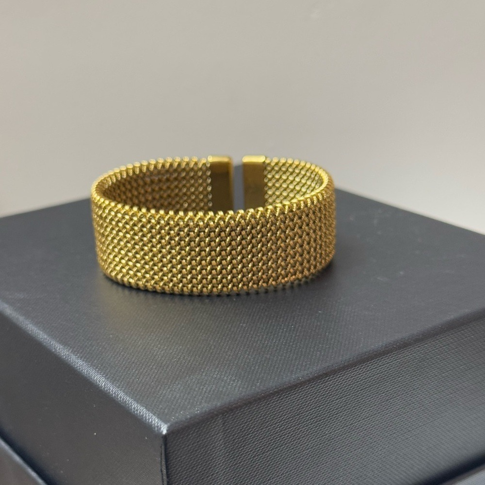 Statement‎ Gold Painted Cuff